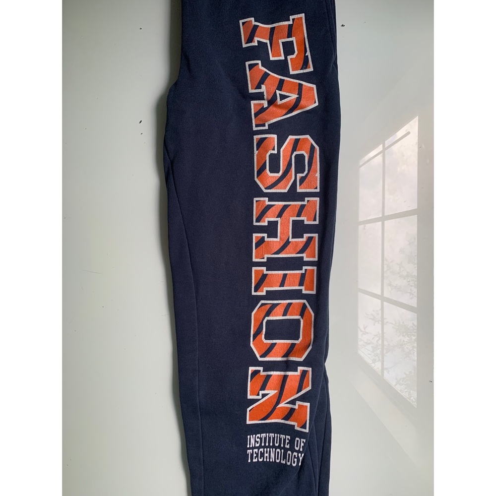 Fashion Institute of Technology FIT Sweatpants 🐯